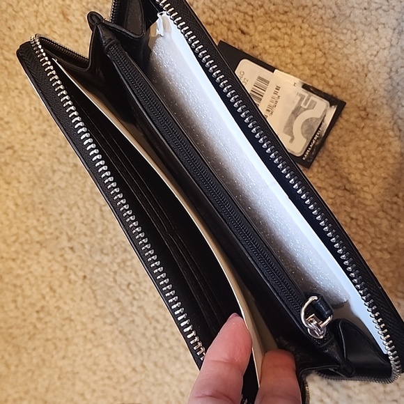 Karl Lagerfeld wallet - Picture 2 of 3